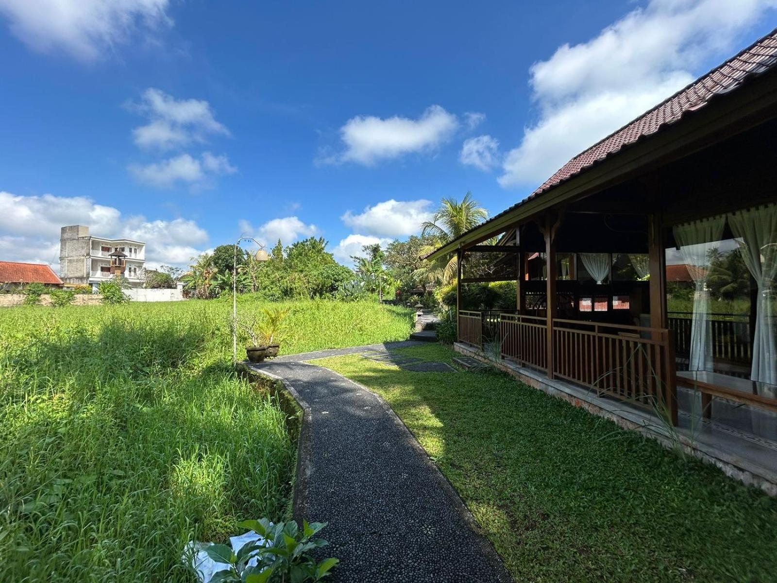 Tirta Padi Villa