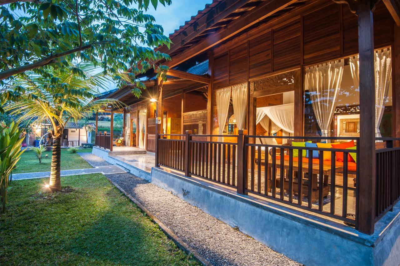 Villa Tirta Padi *